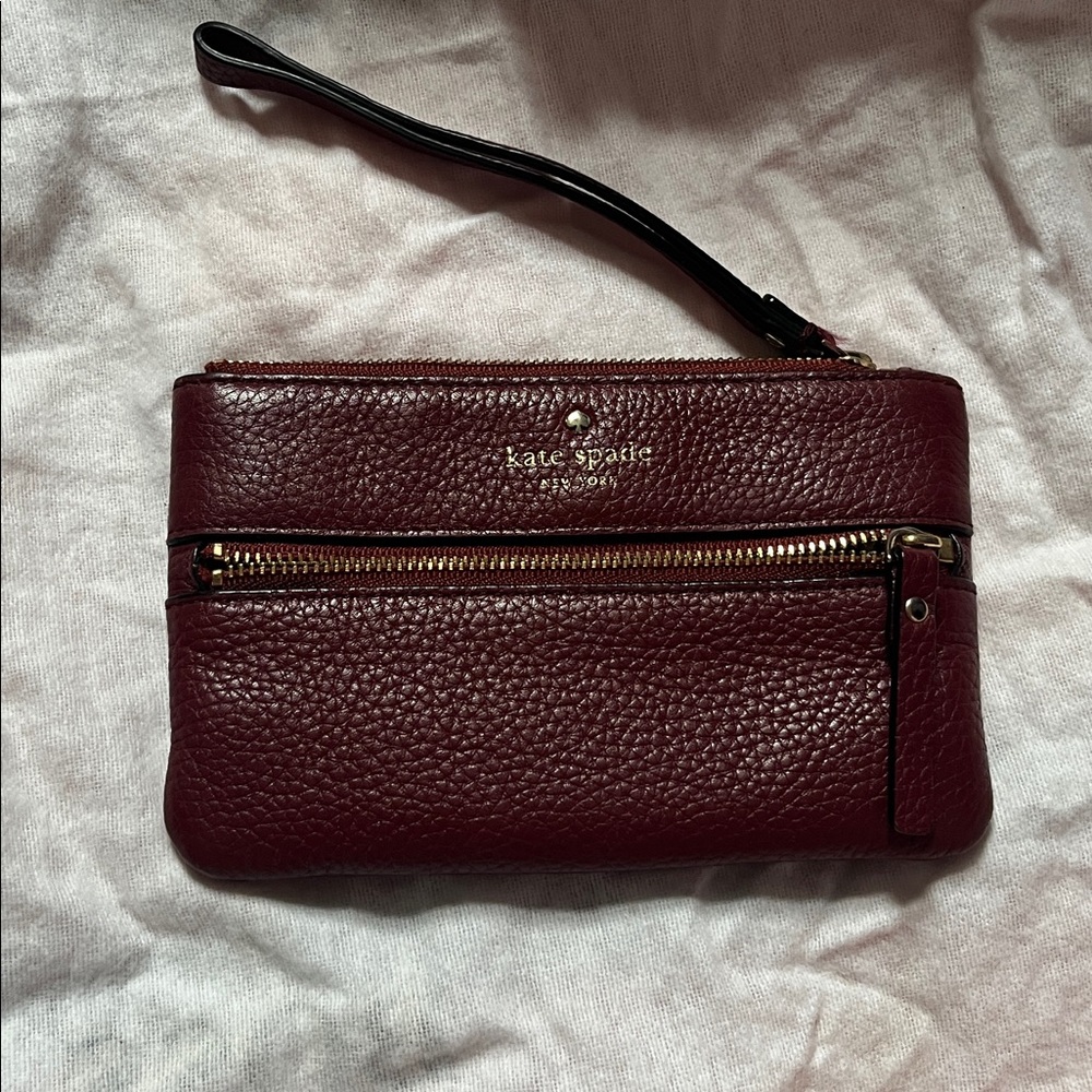 Kate Spade Cobble Hill Bee Burgundy Red Pebbled Leather Wristlet